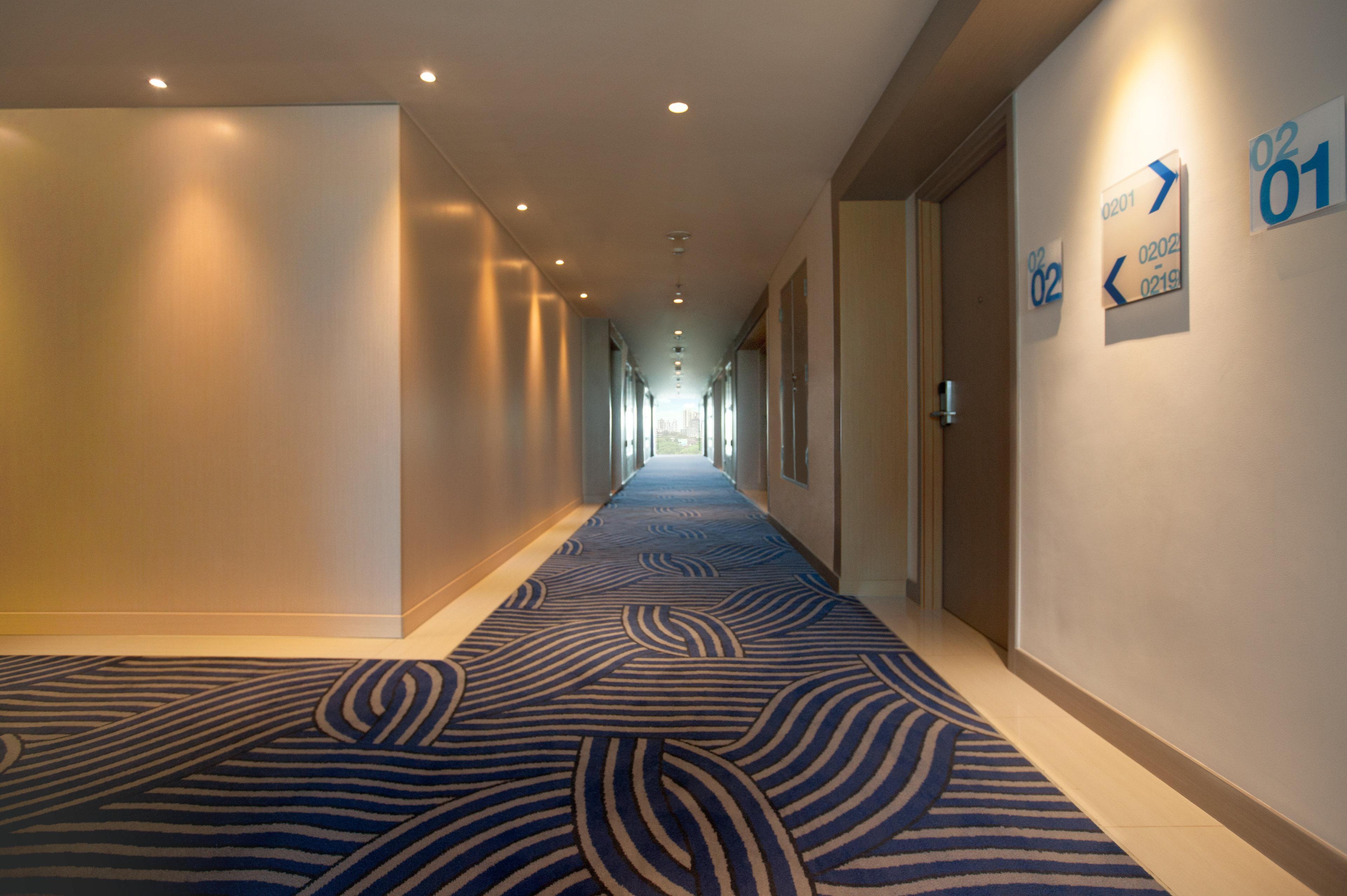Holiday Inn Express Jakarta International Expo By Ihg Екстериор снимка