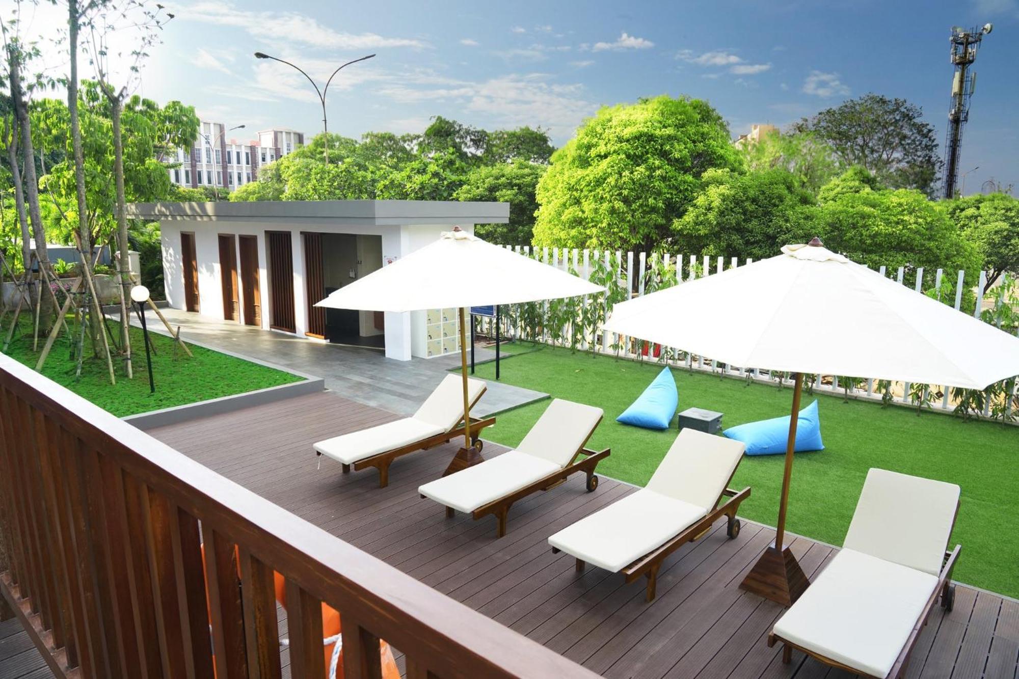 Holiday Inn Express Jakarta International Expo By Ihg Екстериор снимка